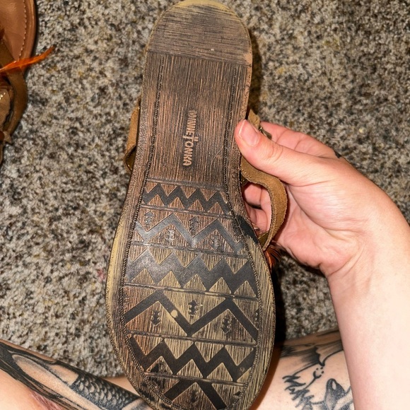 Minnetonka Tan Leather Sandals - Picture 5 of 6